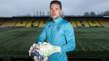Goalkeeper Jack Hamilton signs new Livingston contract following promotion