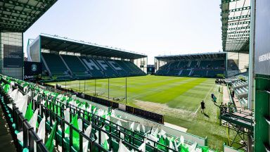 Hibernian complete signing of Austrian goalkeeper Raphael Sallinger