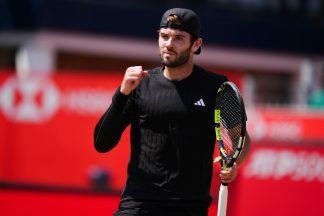 Jacob Fearnley reaches first ATP Tour-level quarter-final at Queen’s