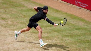 Jacob Fearnley knocked out of Queen’s quarter-finals by Jiri Lehecka