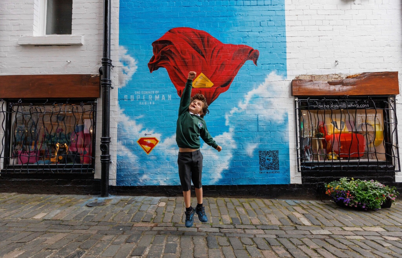 Superman murals unveiled in Glasgow.