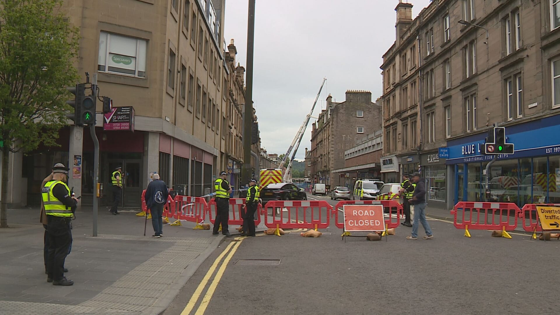 Scott Street and South Street will remain closed to pedestrians and traffic to allow work to be carried out safely.