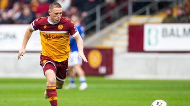 Dan Casey turns down chance to stay at Motherwell as he sizes up move to England