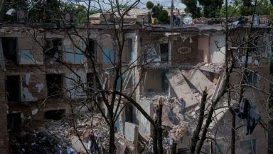 Russian attacks kill 26 civilians in Ukraine as Zelensky seeks more western help