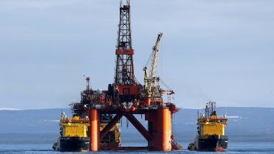 Oil industry could see job cuts like Grangemouth every fortnight, report warns