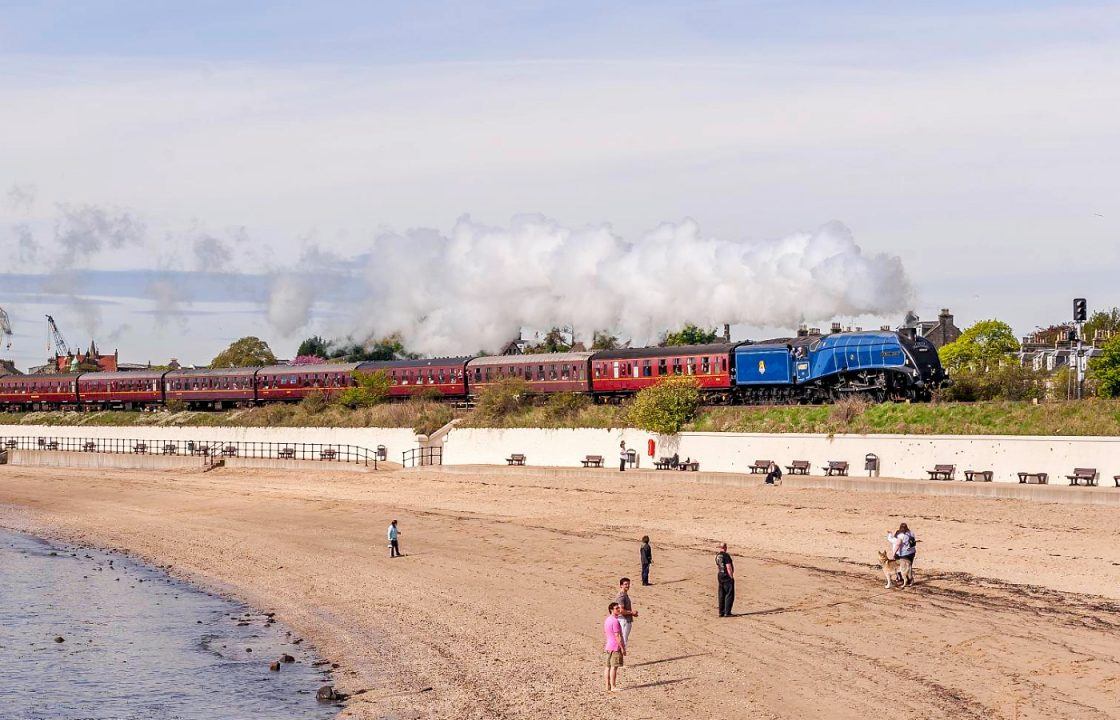 Iconic steam train to carry passengers across Forth Bridge during Edinburgh Fringe Festival