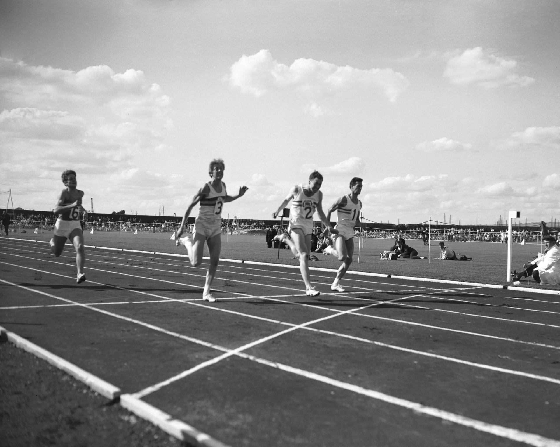 Menzies Campbell winning the 100 metres in September 1964. (Photo by Harry Todd/Fox Photos/Hulton Archive/Getty Images)