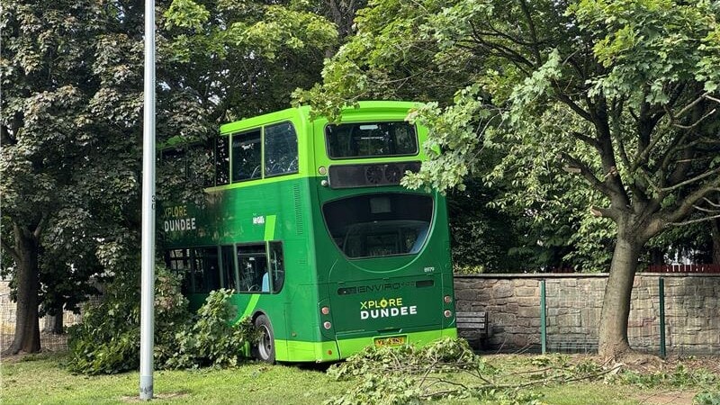 Dundee bus crash