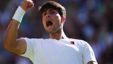 Carlos Alcaraz survives major scare in gruelling five-setter with Fabio Fognini