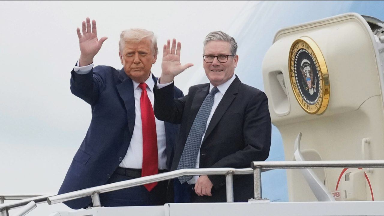 Starmer meets Trump at Turnberry golf course in Ayrshire