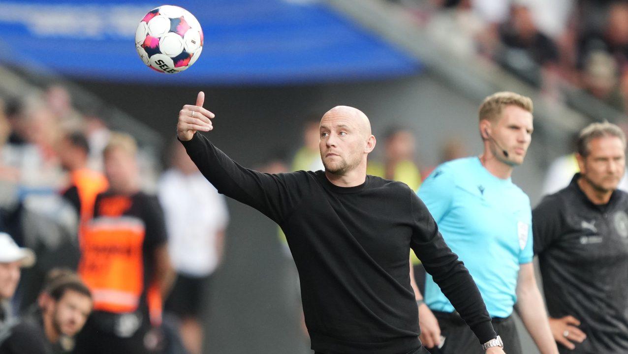 David Gray proud of Hibernian players after draw at Midtjylland