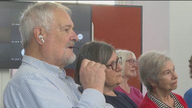 New sessions help over 50s get to grips with AI technology