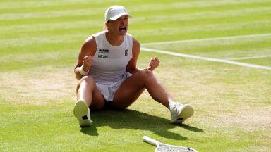 Iga Swiatek beats Amanda Anisimova 6-0 6-0 to win first Wimbledon title