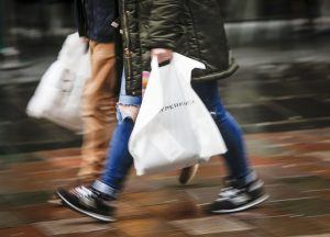 Retail growth ‘fizzled out’ last month, analysts find