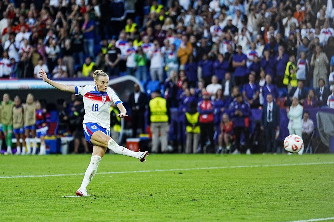 Penalty shootout joy for England fans as Lionesses retain Euros title