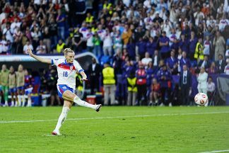 Penalty shootout joy for England fans as Lionesses retain Euros title