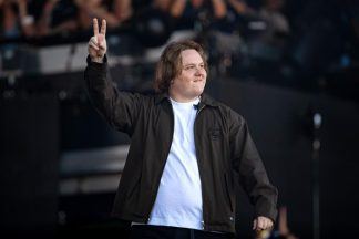 Lewis Capaldi look-a-like contest to take place at Greggs in Glasgow