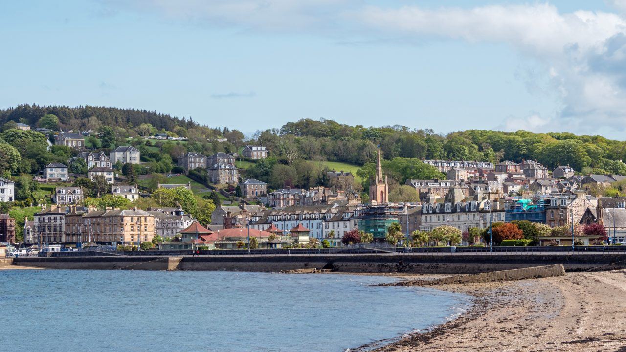 Island’s last bank closes: Is it getting harder to use cash in Scotland?