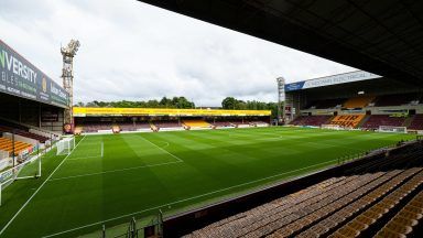 Motherwell sign Western Sydney Wanderers midfielder Oscar Priestman
