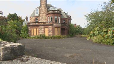 Boost for local campaign as ministers step in to stop hotel demolition