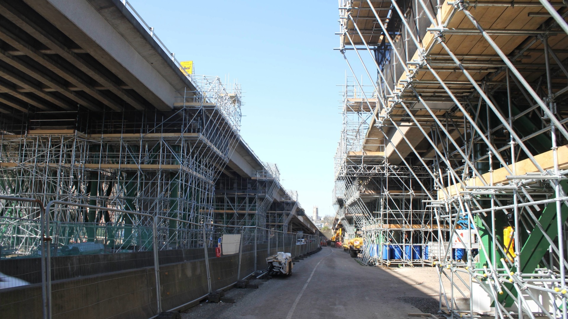 The date for completing the temporary repair to the Woodside Viaduct has been pushed back again.