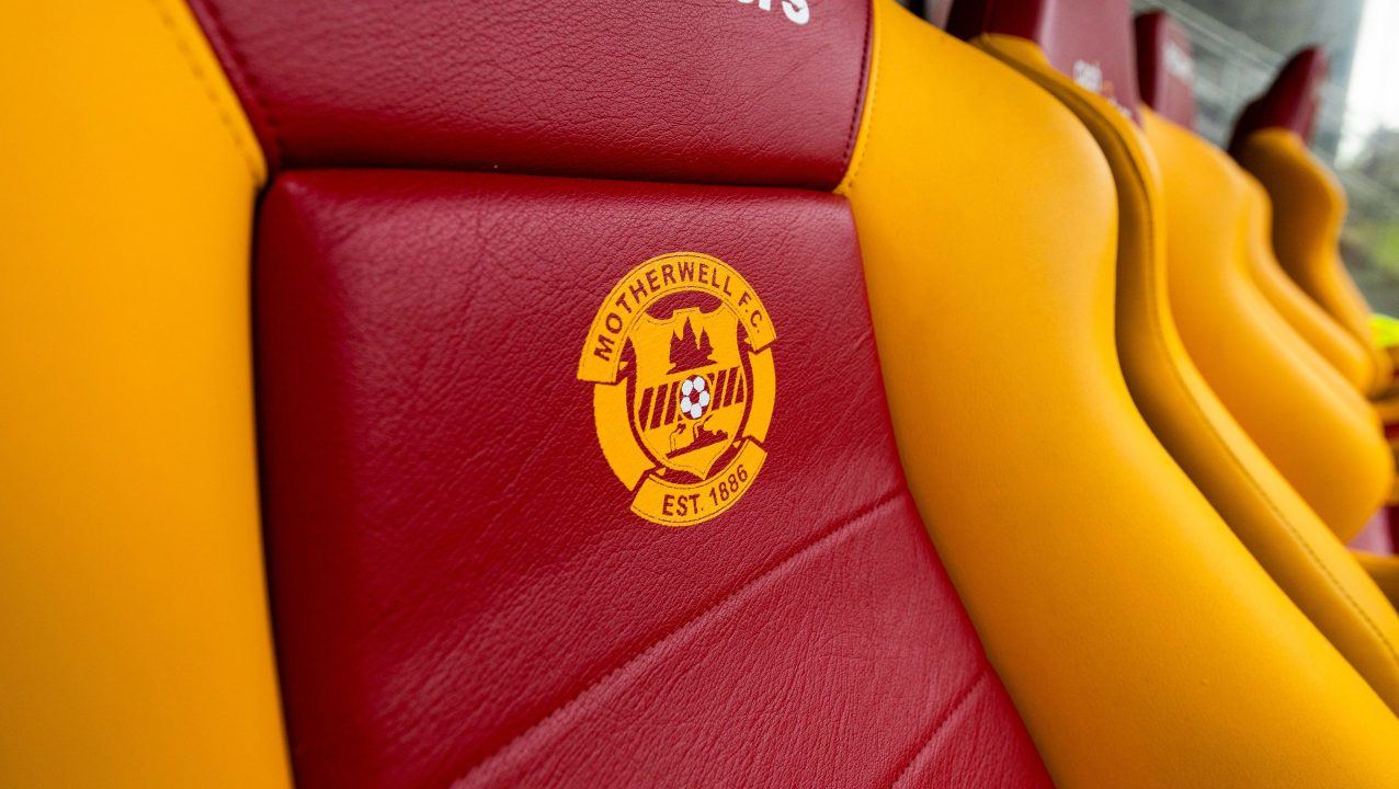 Motherwell sign Nottingham Forest striker Esapa Osong on loan