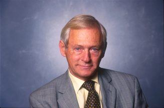 Former presiding officer and journalist Sir George Reid dies aged 86