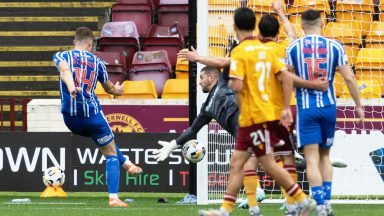 Calum Ward mistake helps Kilmarnock claim point at Motherwell