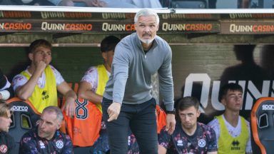 Jim Goodwin urges Dundee United to keep showing commitment