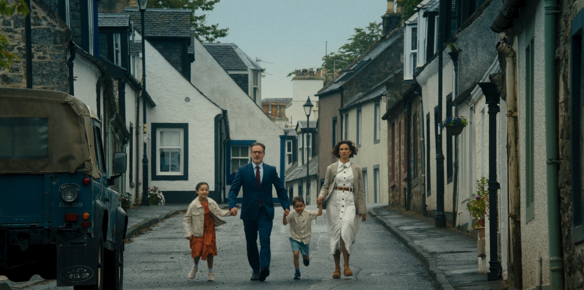 John (played by Andrew Lincoln) and Fiona (played by Indira Varma) relocate to Scotland with their family.