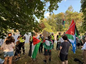 JD Vance greeted by Palestine protesters as he begins holiday in Scotland
