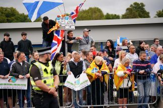 Five arrests after masked men attempt to enter hotel as asylum protests continue
