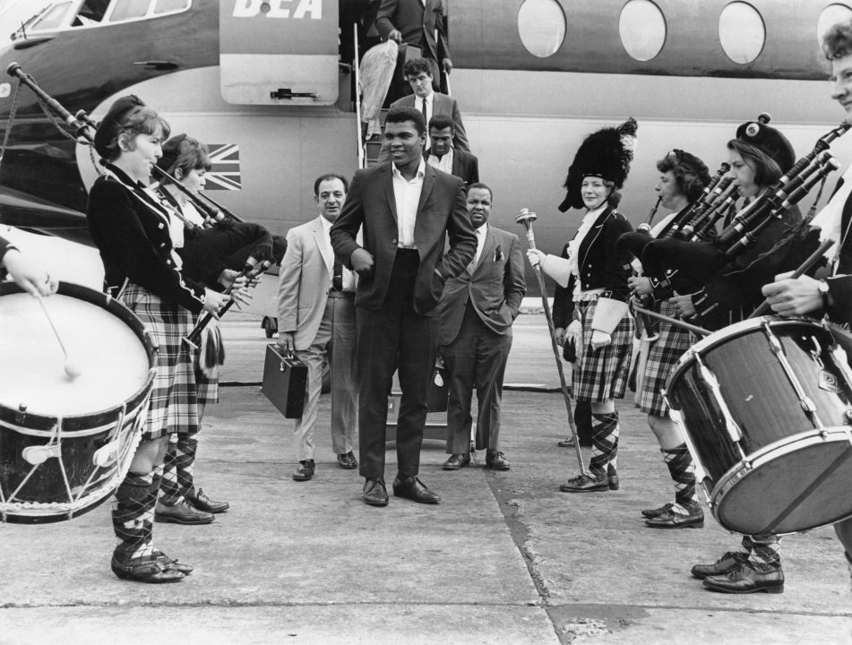 When Muhammad Ali stepped into the ring at Paisley Ice Rink | STV News