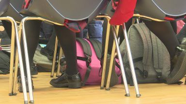 Pupil support staff asked to carry out medical procedures with minimal training