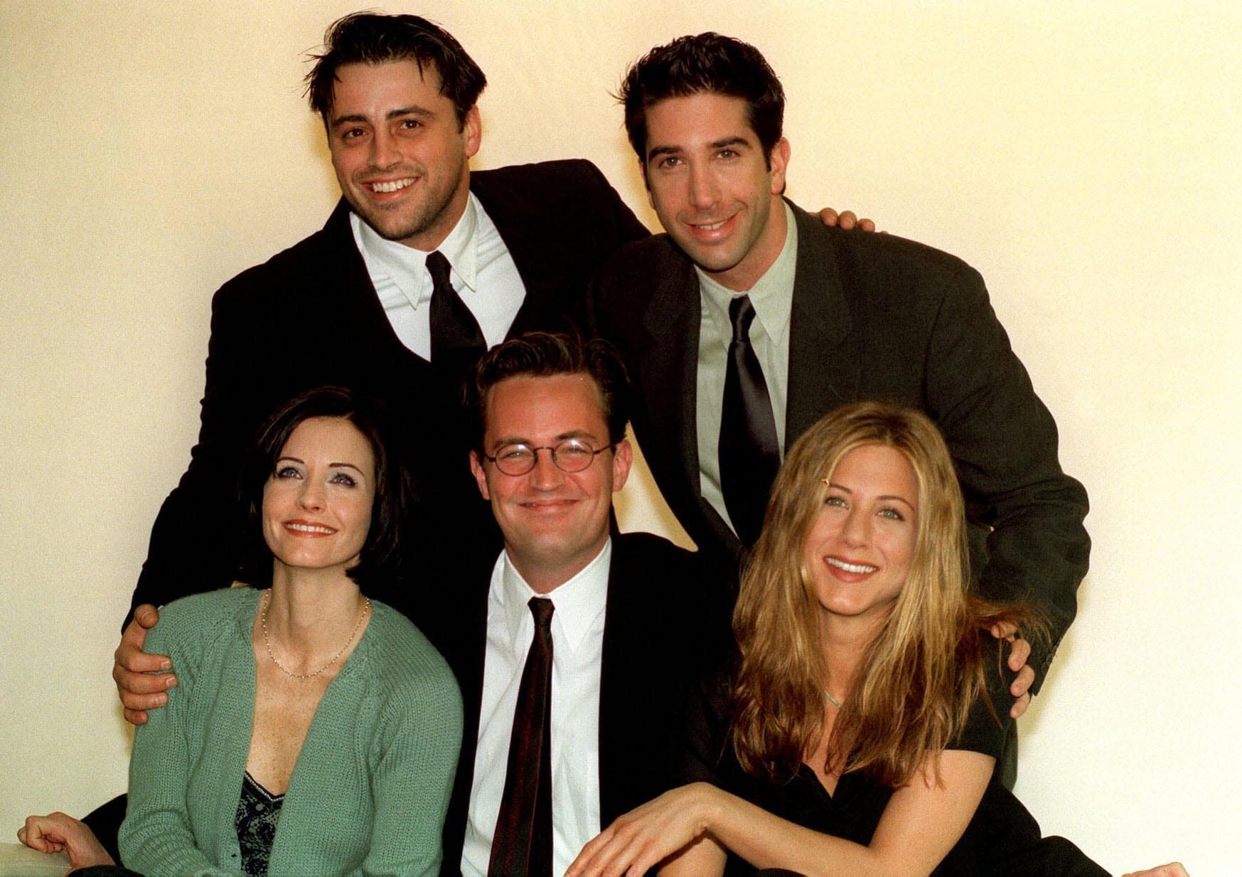 Matt Le Blanc, David Schwimmer, Courteney Cox, Matthew Perry and Jennifer Aniston starred in Friends.