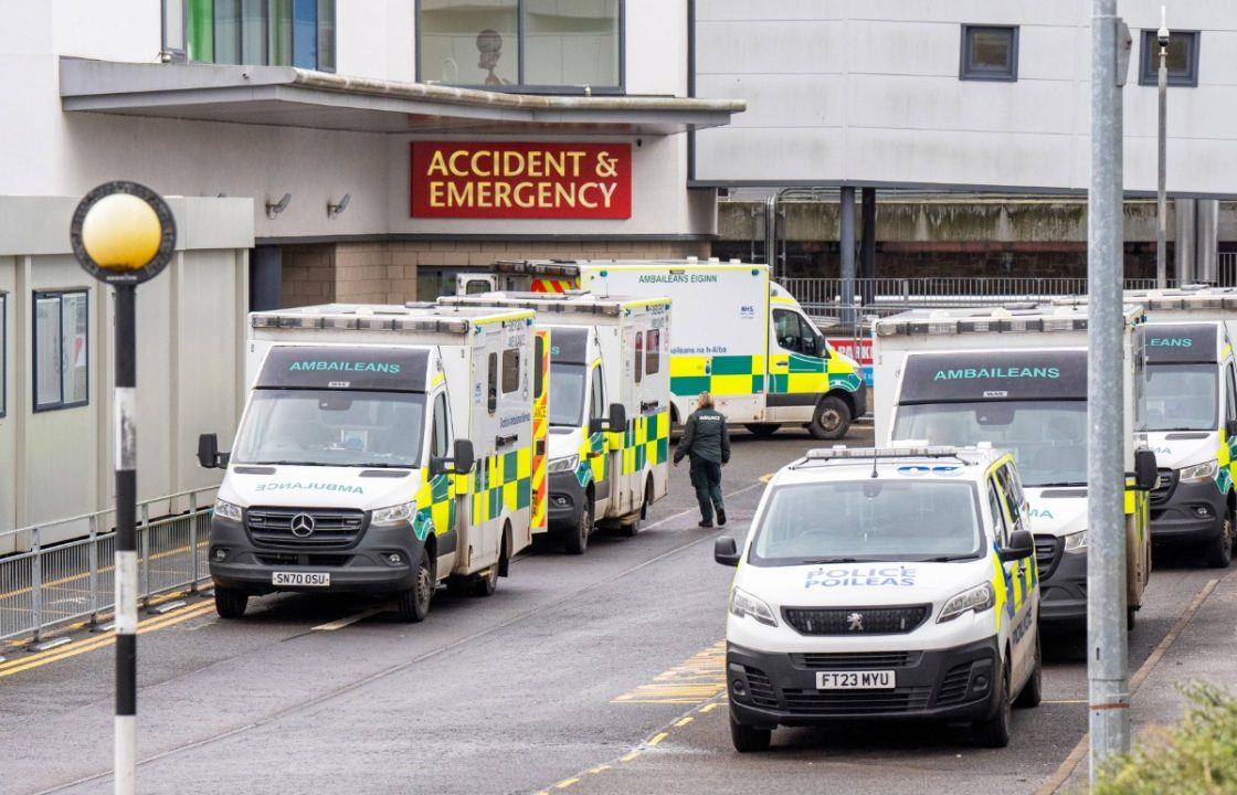 New analysis shows more than 800 Scots died after long A&E waits last year
