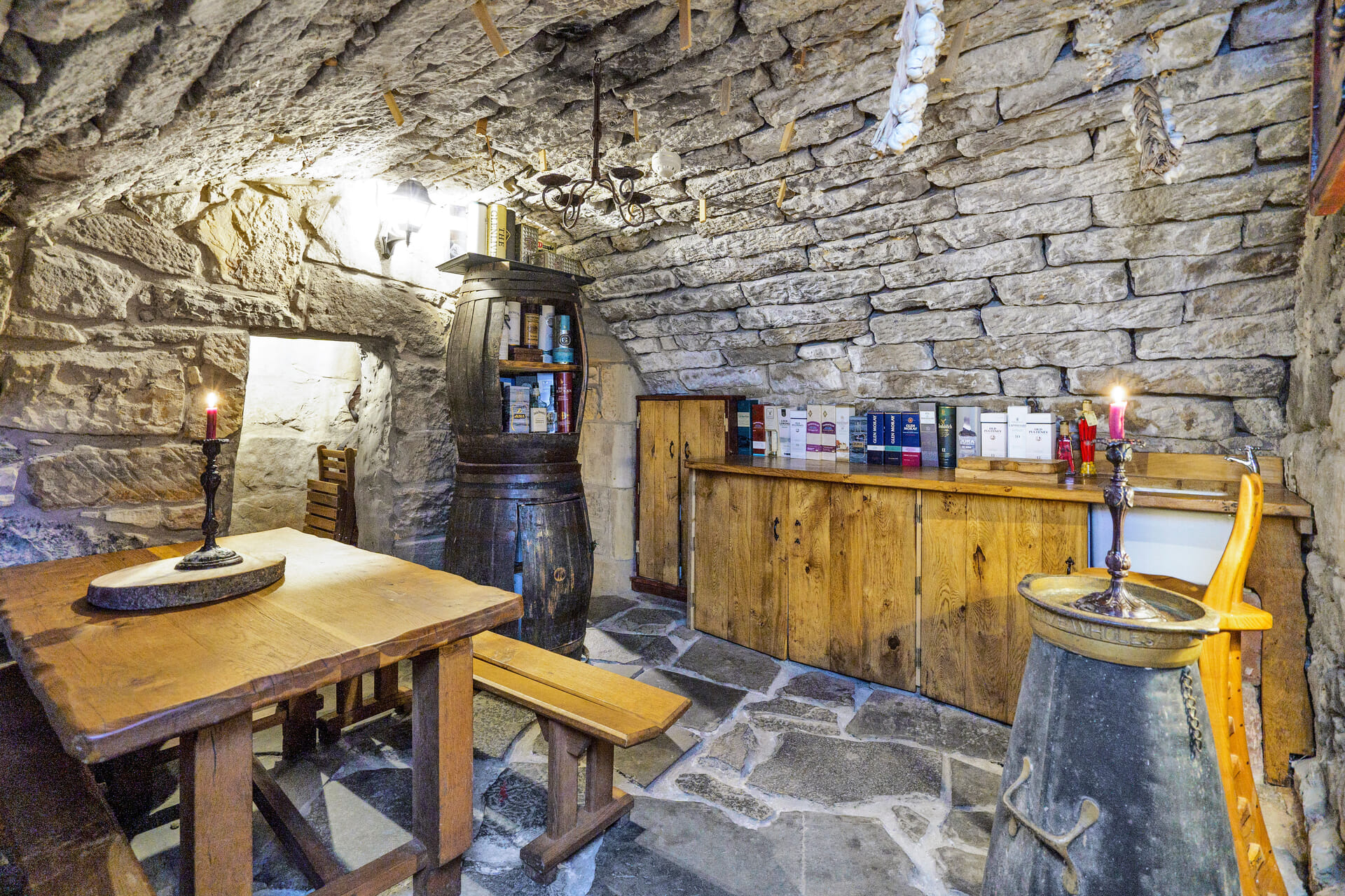 Law CastleIt includes a dungeon dining room with a rear staircase accessing the Great Hall.