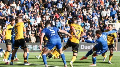 Livingston v Rangers: Aarons scores injury-time winner to secure first victory of Premiership campaign