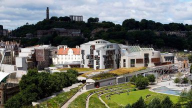 Rent controls to be introduced as Housing Bill passes