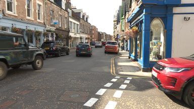 North Berwick: Parking charge plan ‘nail in the coffin’ for town’s high street