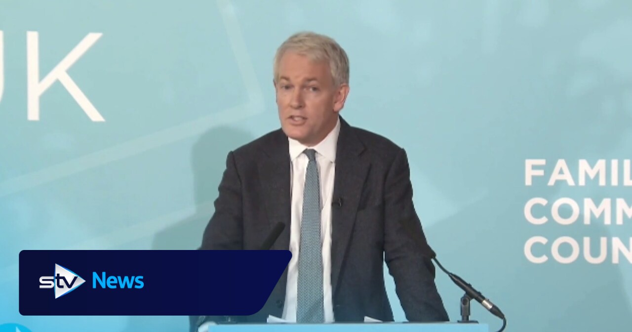 Der konservative Schattenminister Danny Kruger läuft zur Reformpartei über ...