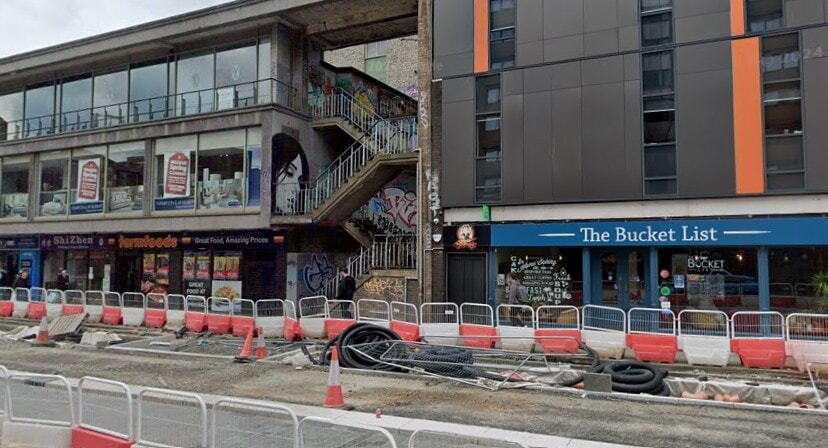 Man dies and another in hospital after group of people take unwell in Glasgow