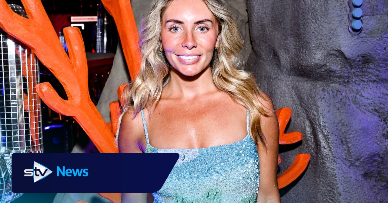 Amy Diamond sin top - También Amy Diaz mostrándose sin censura