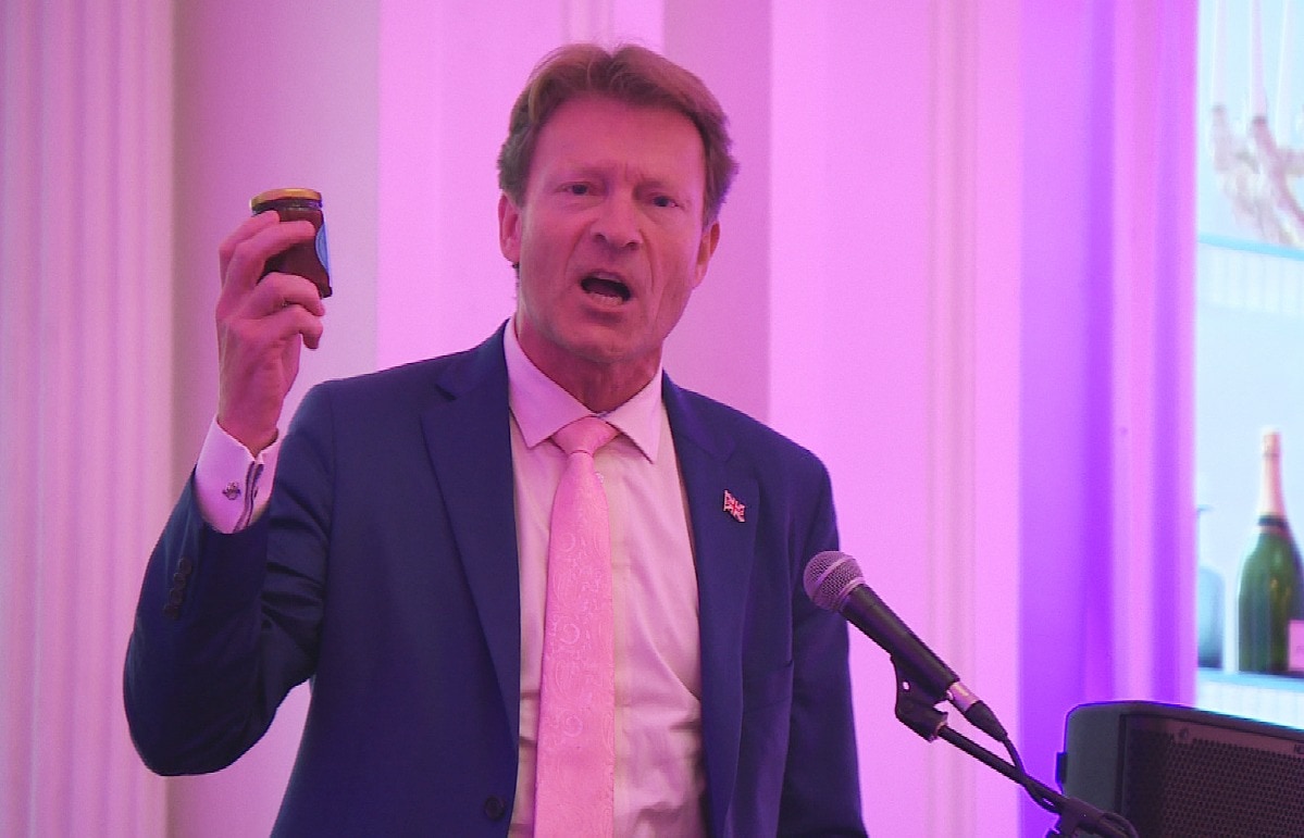 Reform deputy leader Richard Tice holding a jar of Reform chutney at the Corinthian Club in Glasgow.