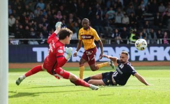 Winless Dundee and Motherwell play out stalemate at Dens Park