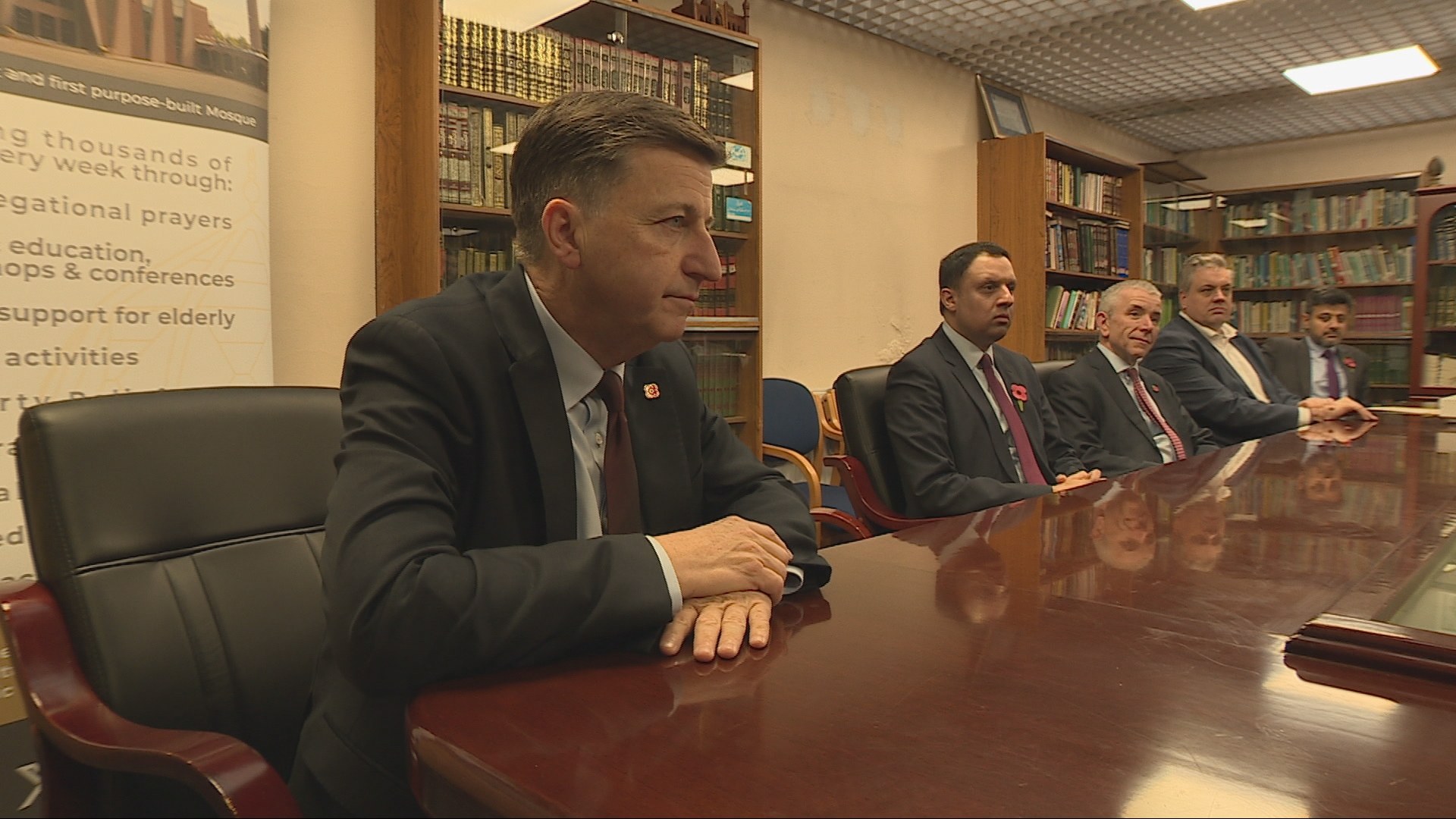 Scottish secretary of state Douglas Alexander, Scottish Labour leader Anas Sarwar, and other politicians, including Labour MP for Glasgow South West Dr Zubir Ahmed, met with the Glasgow Central Mosque community on Friday afternoon.