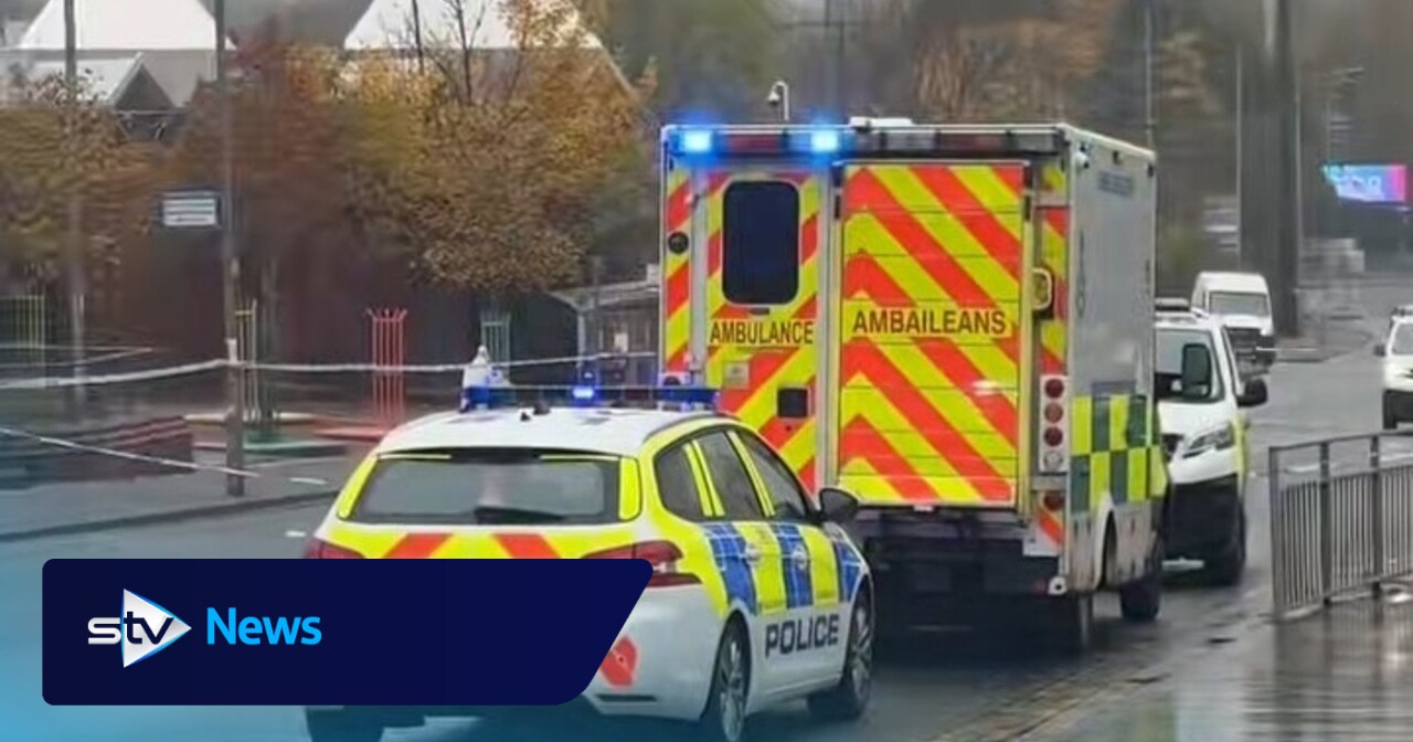 Man taken to hospital after attack near Glasgow shopping centre | STV News