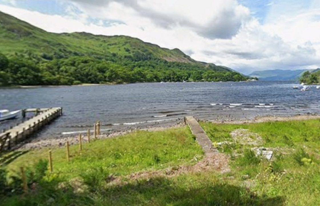 Public urged to avoid toxic water at Loch Earn
