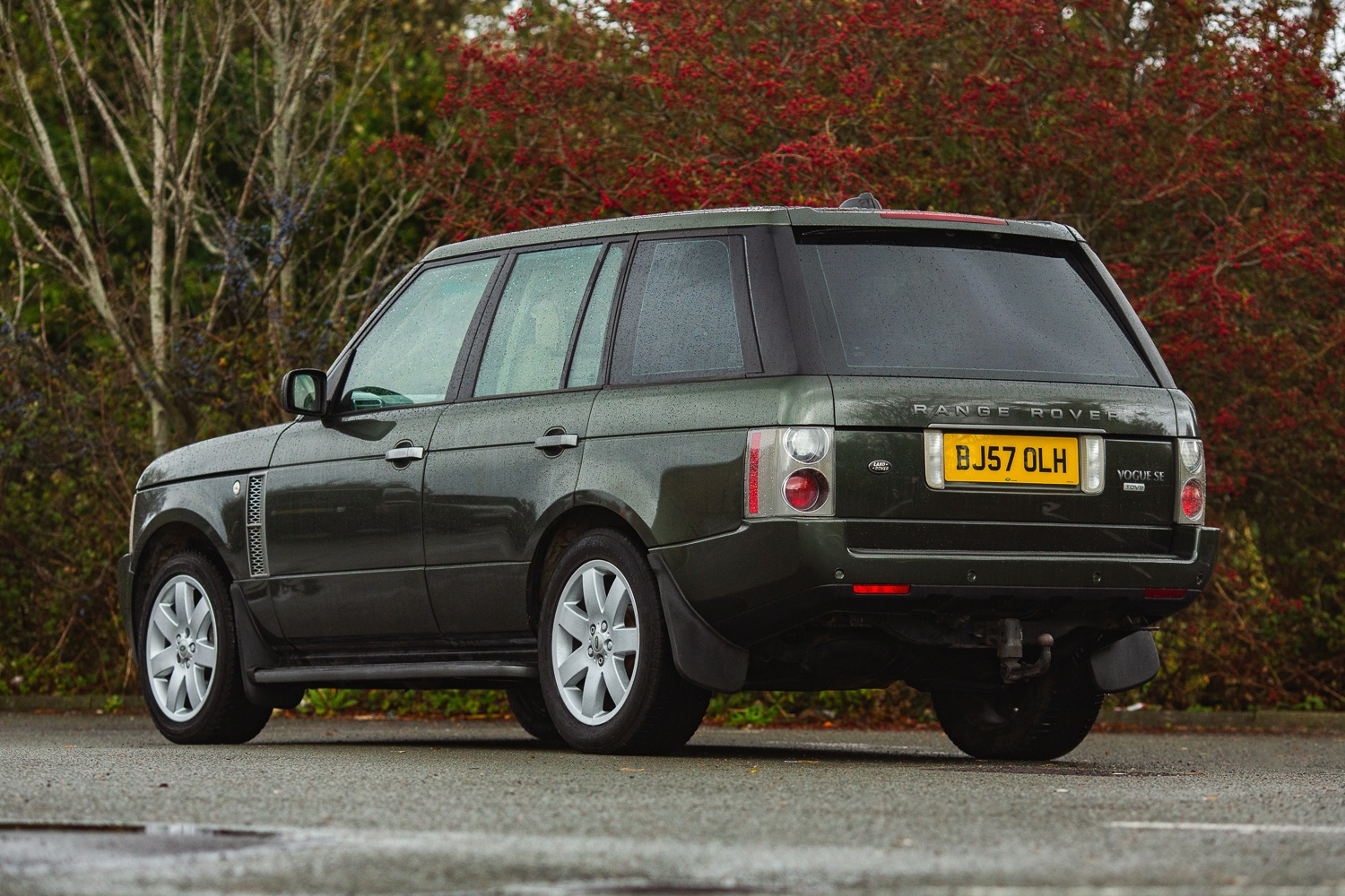 he car is finished off in Tonga Green.