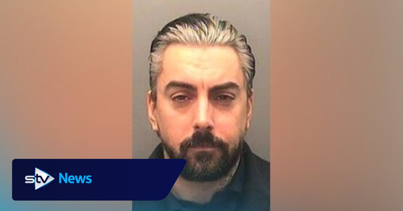 In Ungnade gefallener Rockstar Ian Watkins bei Messerangriff im Gefängnis ...